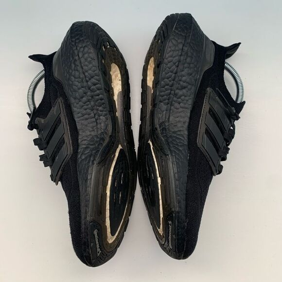 Adidas Triple Black Ultraboost Running Shoes - Picture 4 of 8